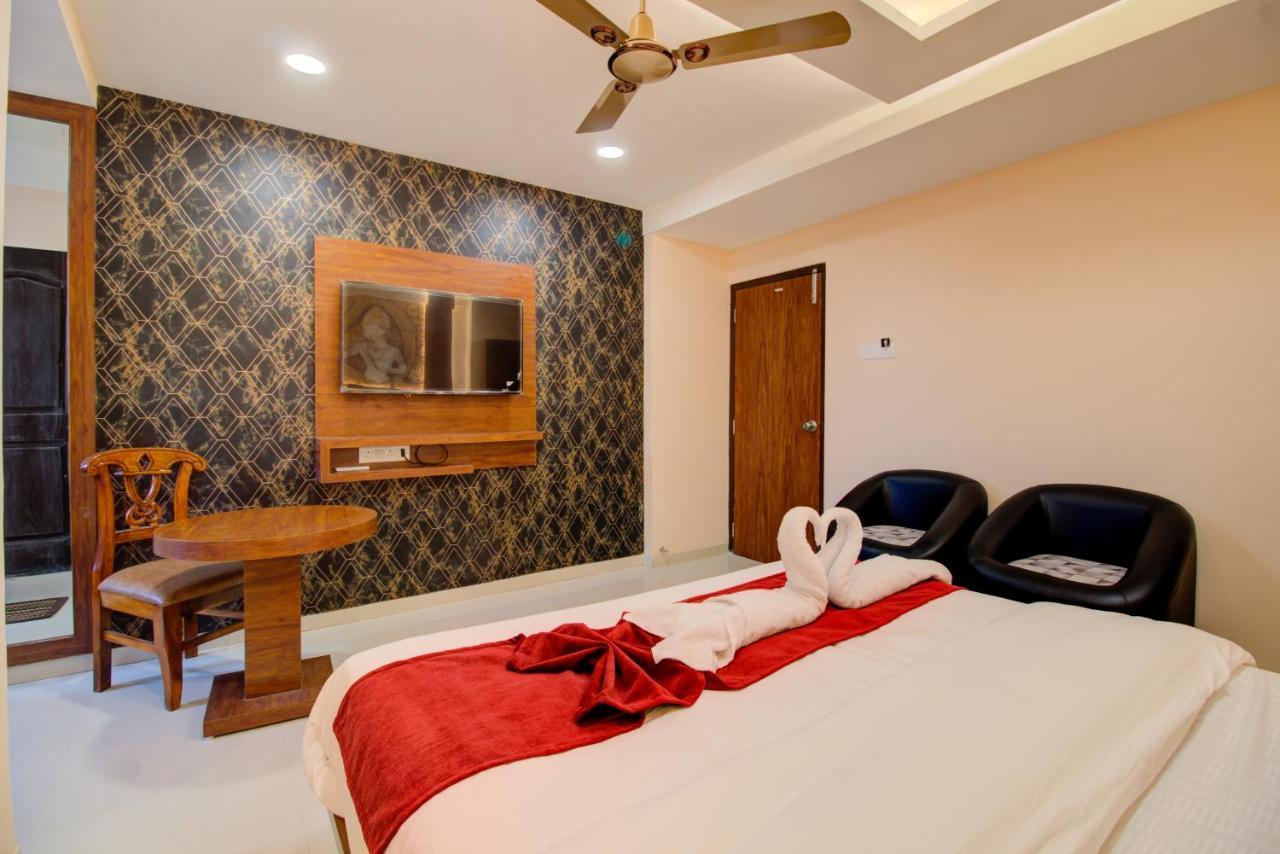 Hotel Samaira Residency,Dombivali Dive エクステリア 写真