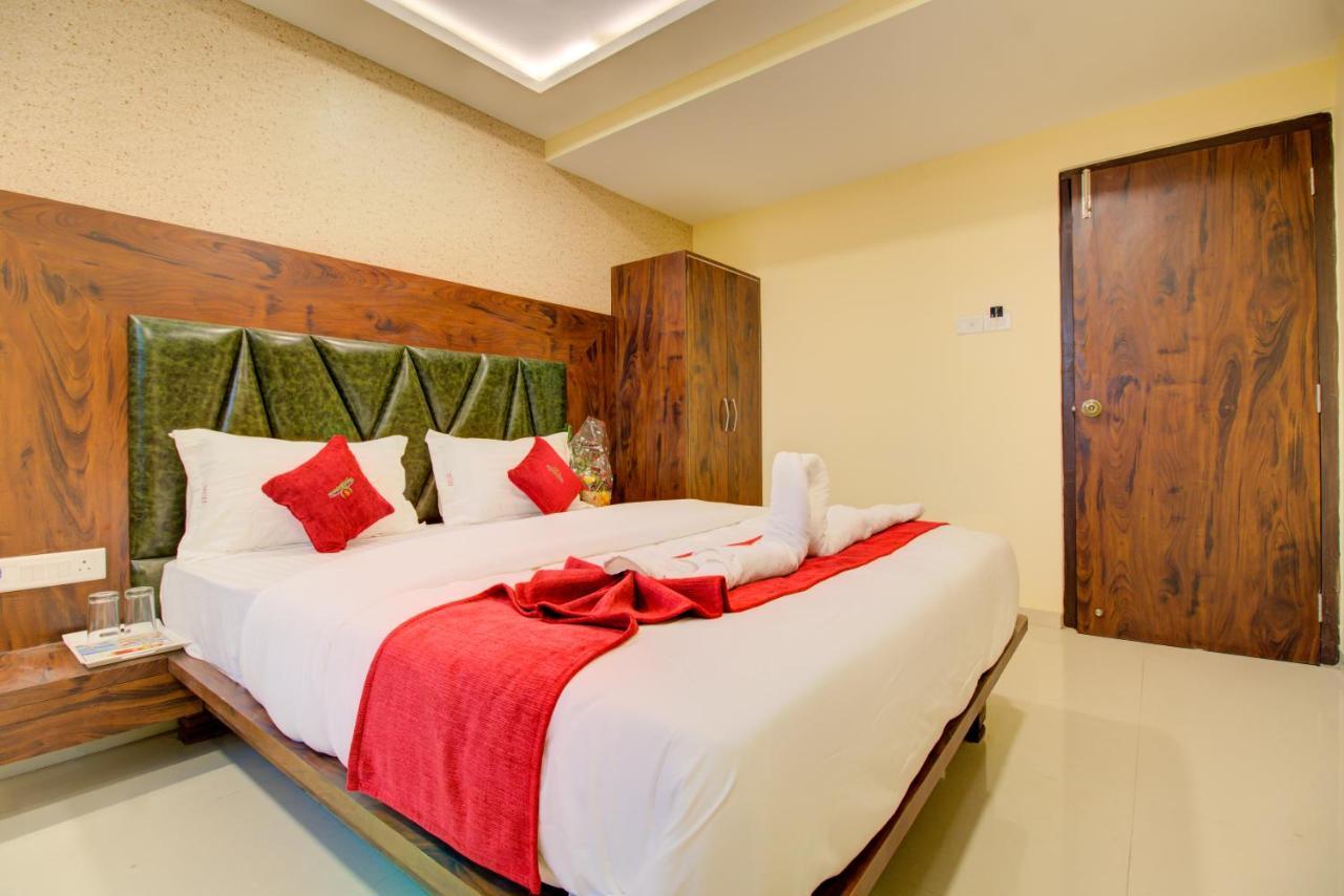 Hotel Samaira Residency,Dombivali Dive エクステリア 写真