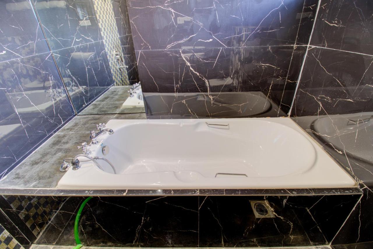 Hotel Samaira Residency,Dombivali Dive エクステリア 写真